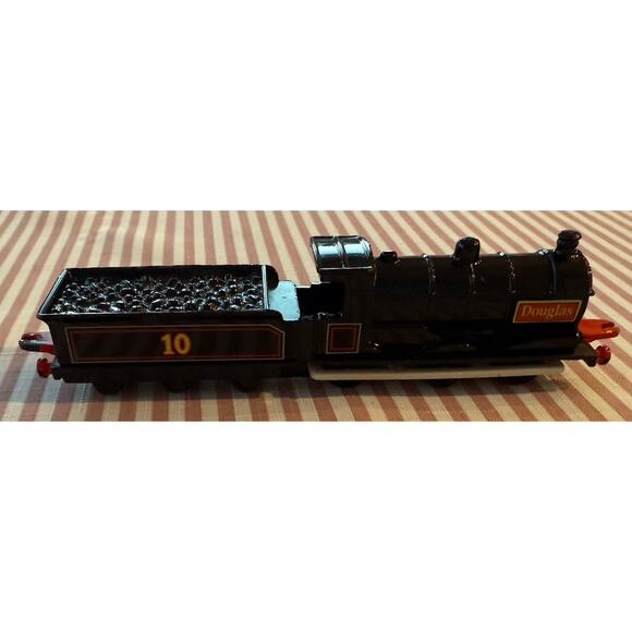 ERTL Douglas diecast train Thomas and Friends vintage twin to Donald collectible - Picture 3 of 6